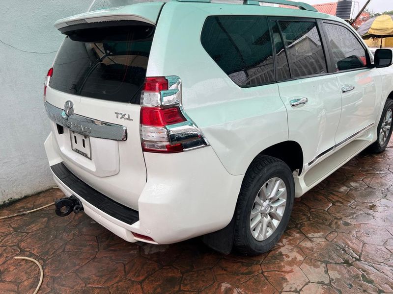 Thumbnail 6 of 2016 Toyota Land Cruiser Prado TXL